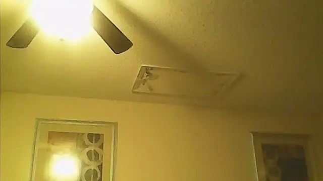 sarahkat86's cam snapshot