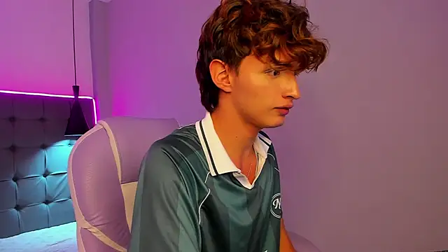 NicolasFerrer18's cam snapshot