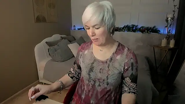 CarmenSoft live sex cam