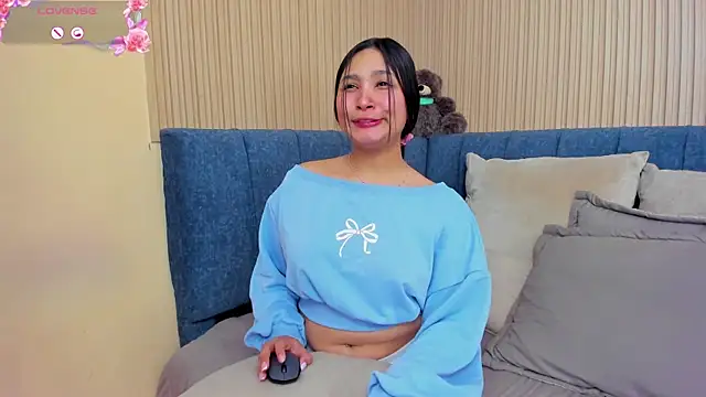 angel_ponce's cam snapshot