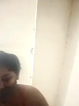 JULEE-740's cam snapshot