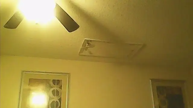 sarahkat86's cam snapshot