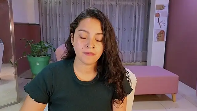 sweet_ahinara's cam snapshot