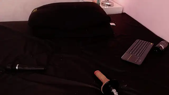 sara17_'s cam snapshot