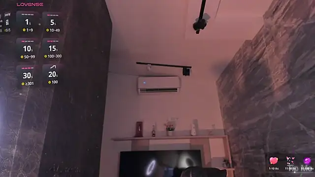 LunaBaker-1's cam snapshot