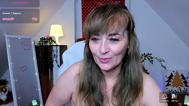 naughtymilane's cam snapshot