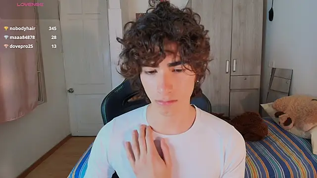 Nude_Boy18 live sex cam