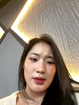 LylyBaby1888 live sex cam