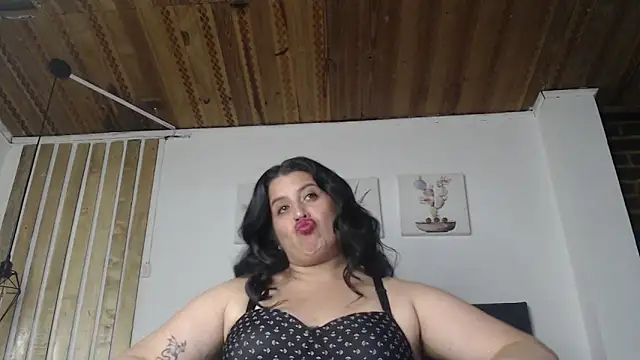 Andrea_secret_'s cam snapshot