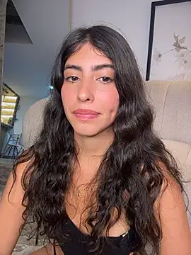 Gaby_zahir_'s cam snapshot