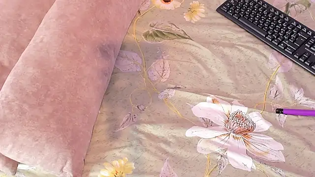 LilaBeily's cam snapshot