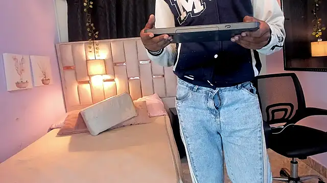 Hanzking01 live sex cam