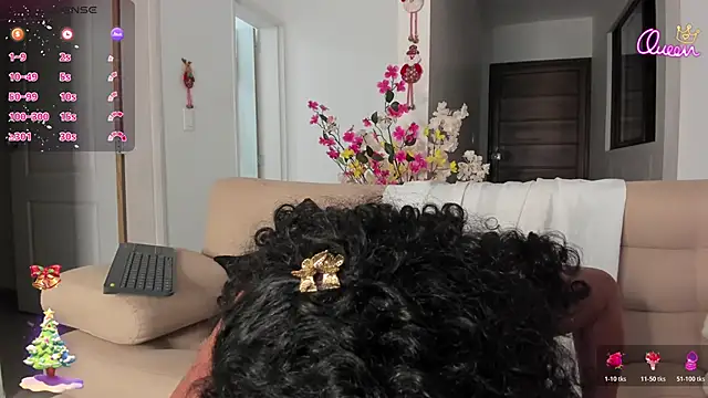 Alaia_Ferrer_'s cam snapshot