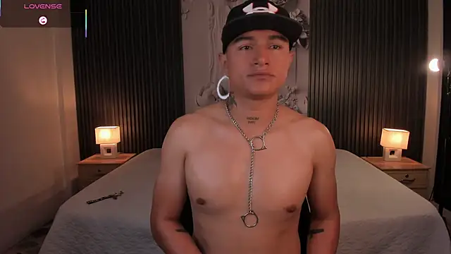 LiamDeep live sex cam