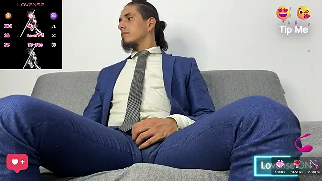 Tom_blunt96 live sex cam