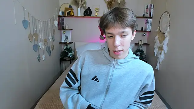 MarkBranston live sex cam