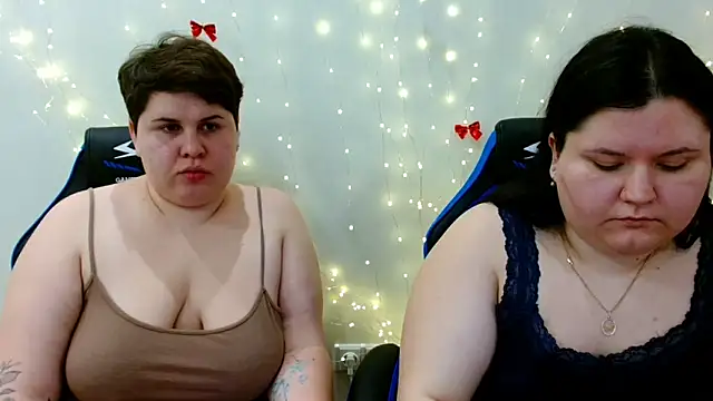 BeckyAndHellen live sex cam