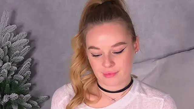 BeatriceEsmont's cam snapshot