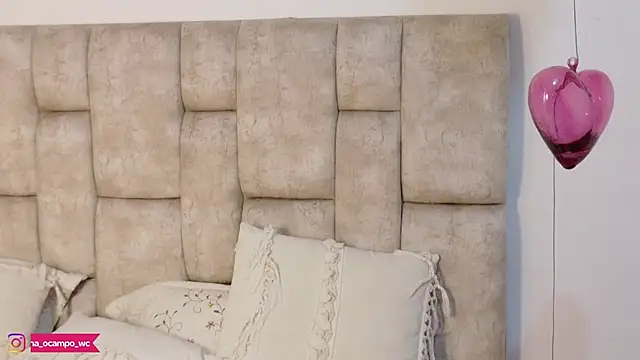 LunaOcampo_'s cam snapshot