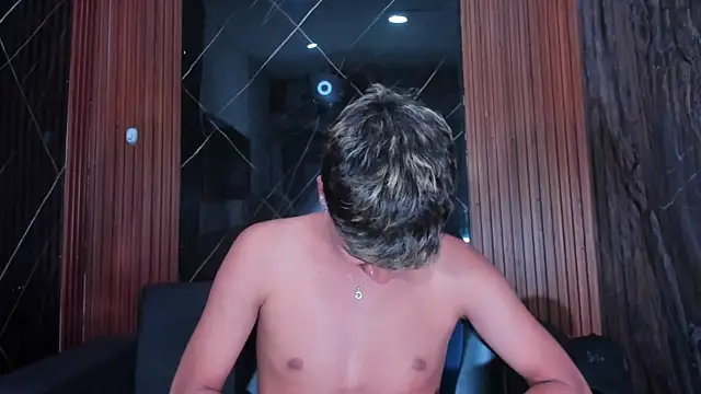 Timmy_Kiing_'s cam snapshot