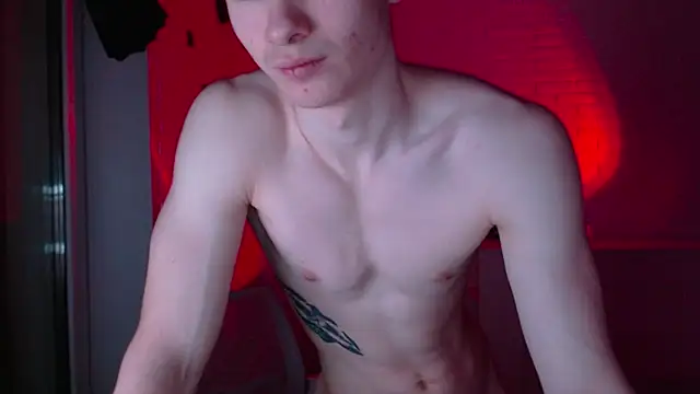 MarkusDean live sex cam