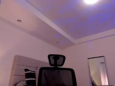 CHIRS_MORGANS live sex cam