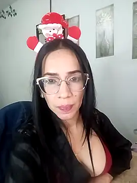 YaraDuartee's cam snapshot