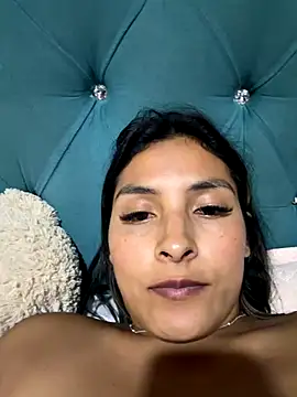 Cami_Leon2's cam snapshot