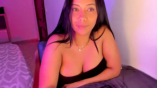 NicolePasqualott's cam snapshot