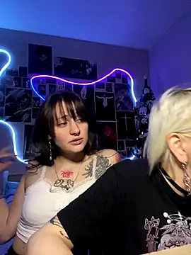 Dooubletroublee live sex cam