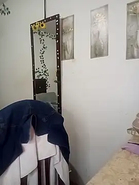 YaraDuartee's cam snapshot