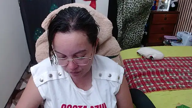 Sonialorens_'s cam snapshot