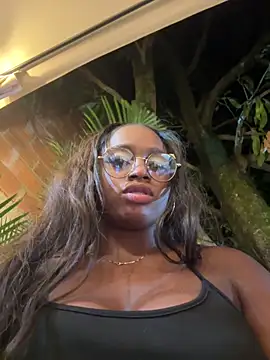 darle_volant live sex cam