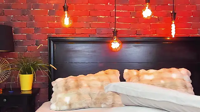 ChristynaRoss live sex cam