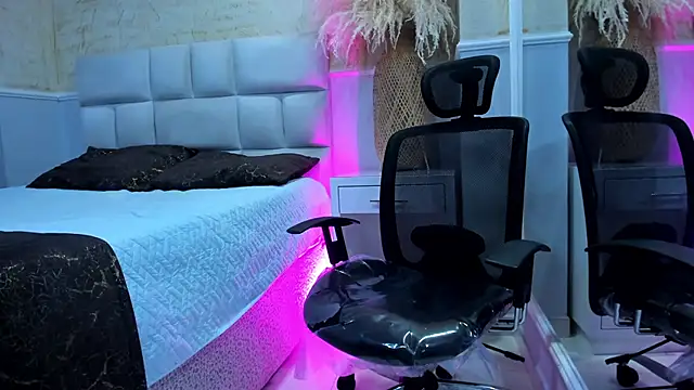 TyagoRoberts live sex cam