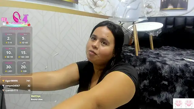 adara_sweet20's cam snapshot