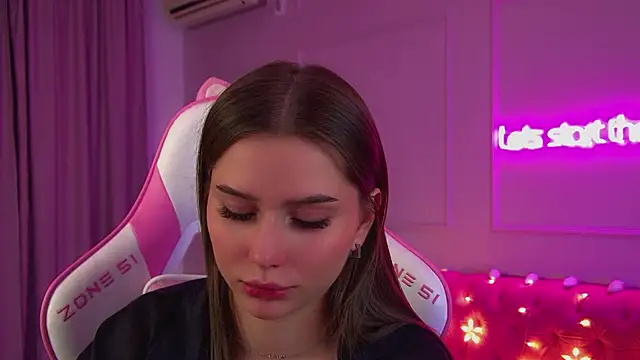 DianaVert's cam snapshot