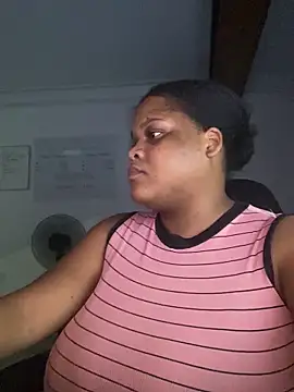 gabrielabrunette69's cam snapshot