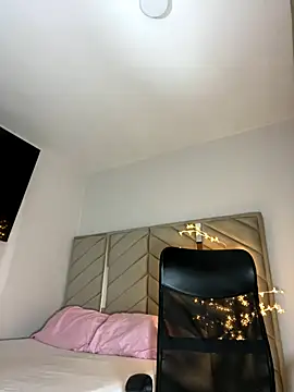 KellyaCute_'s cam snapshot