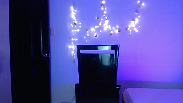 Gia_Dior live sex cam