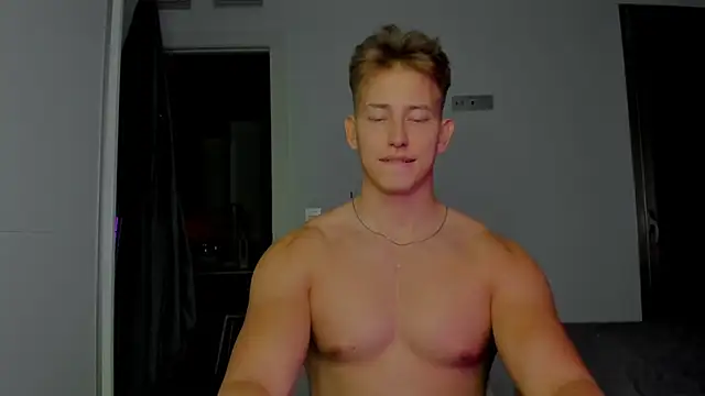 find0m_master's cam snapshot