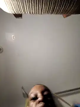 Thickkemzz41 live sex cam