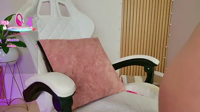 EmilyRive's cam snapshot