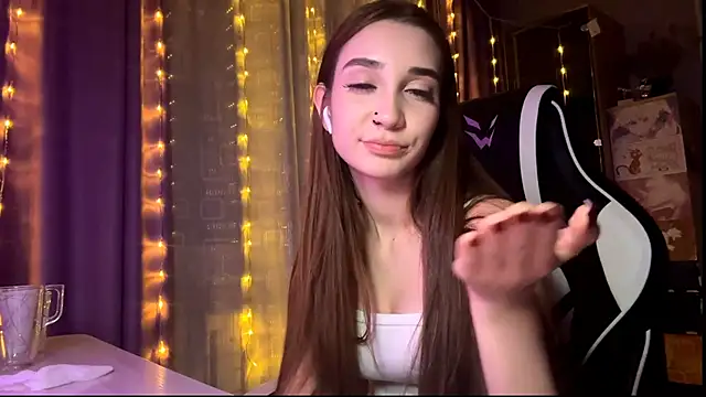 HollyPaw's cam snapshot