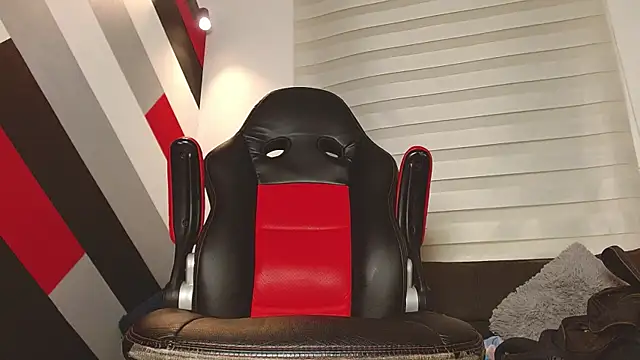 zac_goldenn's cam snapshot