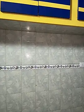 MrLeoLatino's cam snapshot