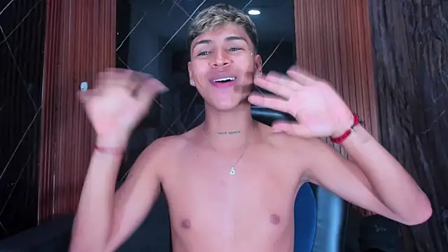 Timmy_Kiing_'s cam snapshot