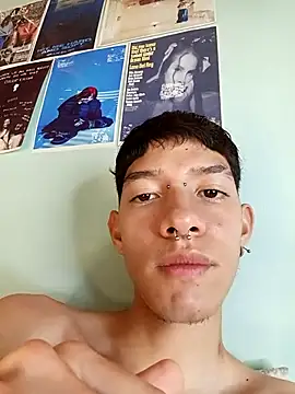 heyy_noah11 live sex cam