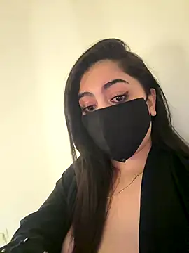 Hot-Sarah-arab live sex cam