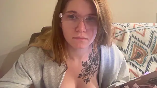 Riley_ray69's cam snapshot